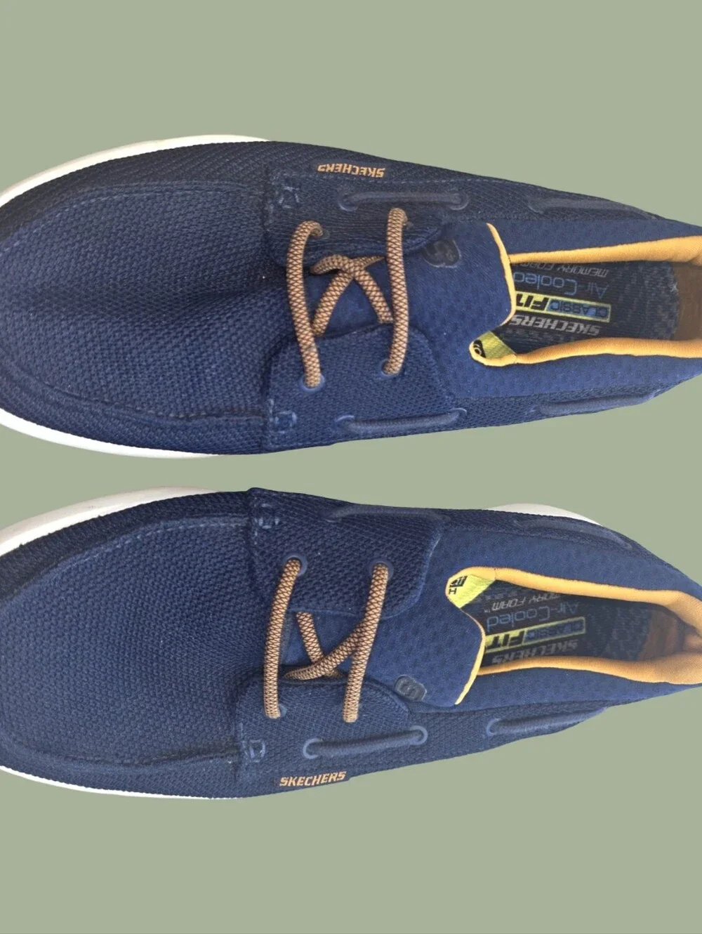 Skechers Sneakers Shoes Goga Mat Arch Memory Foam Relaxed Fit Men’s Size 9.5